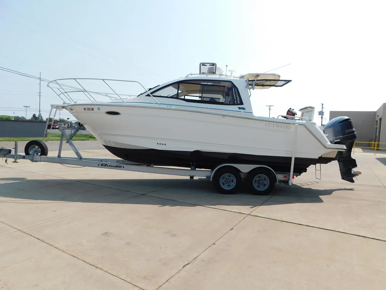 Cutwater Boats C-24 DC