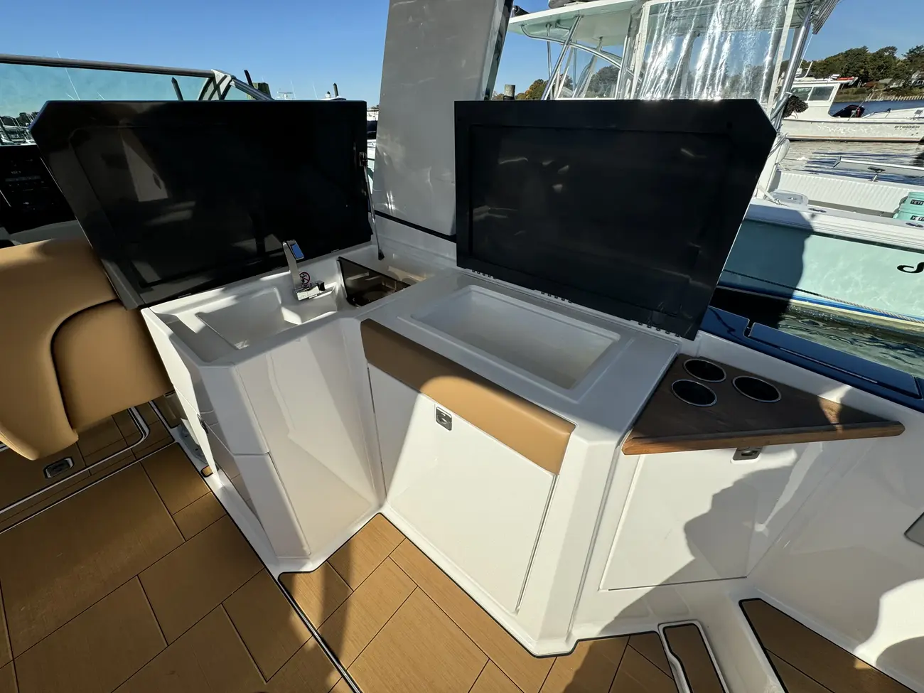 Thumbnail von Aviara 32