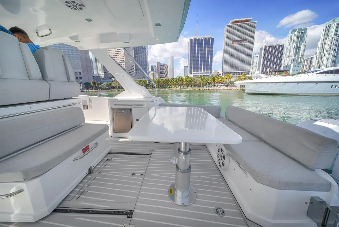 Thumbnail von Azimut 40 FLYBRIDGE