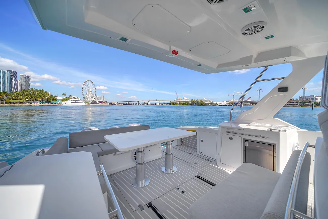 Thumbnail von Azimut 40 FLYBRIDGE