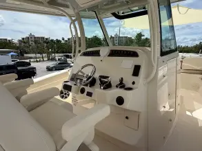 Thumbnail von Grady White Canyon 336