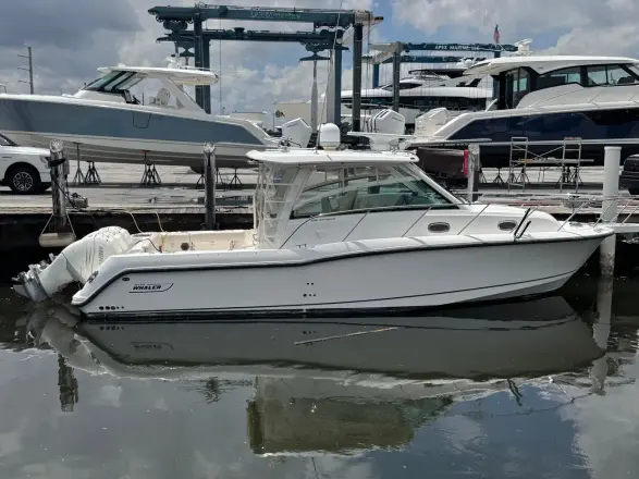 Boston Whaler 345 Conquest
