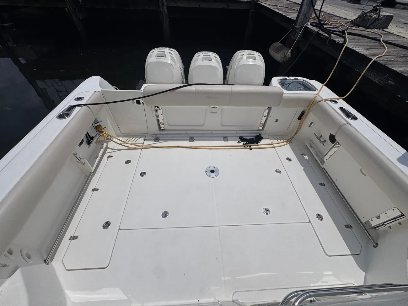 Thumbnail von Boston Whaler 345 Conquest
