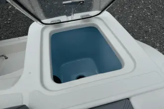 Thumbnail von Boston Whaler 230 Outrage