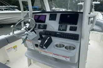 Thumbnail von Boston Whaler 230 Outrage