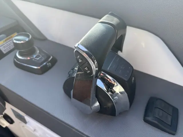 Thumbnail von Cruisers Yachts 38 GLS