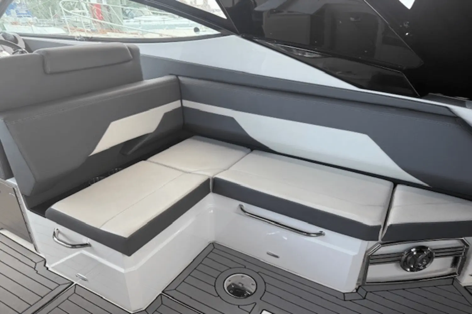 Thumbnail von Cruisers Yachts 38 GLS