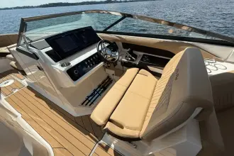 Thumbnail von Sea Ray SLX 310