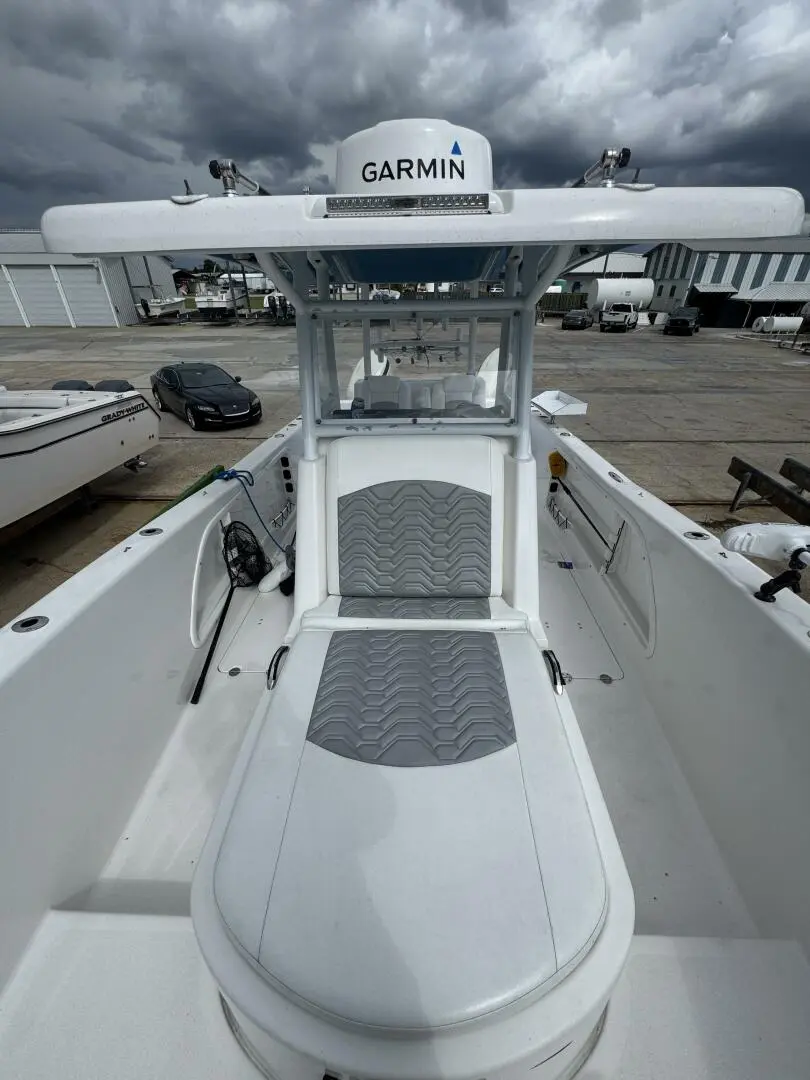 Thumbnail von Twin Vee 28 GF