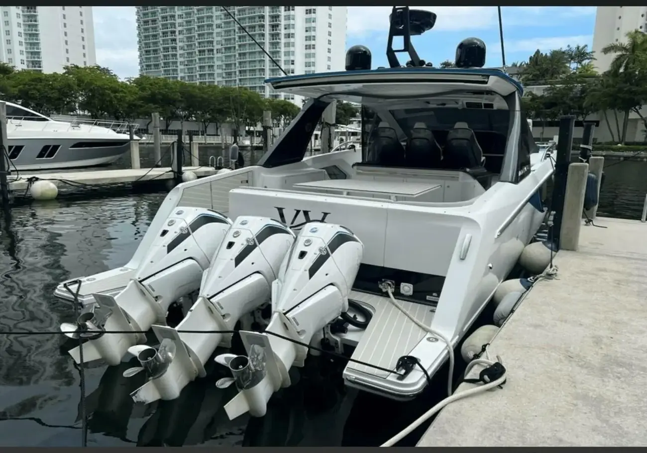 Thumbnail von Azimut 42 V&V