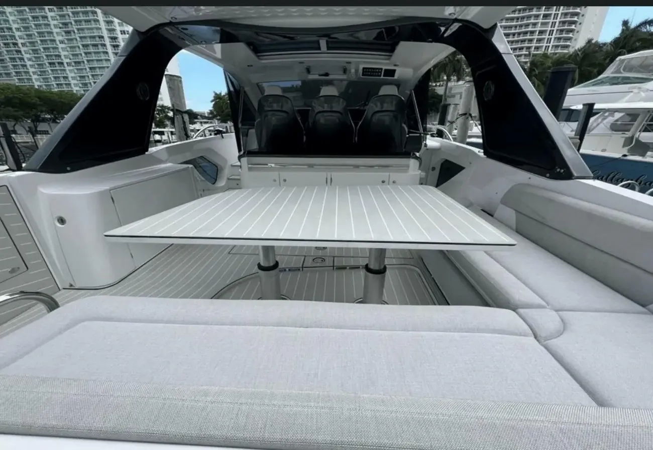 Thumbnail von Azimut 42 V&V