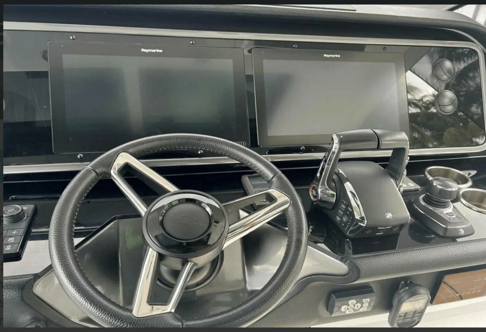 Thumbnail von Azimut 42 V&V