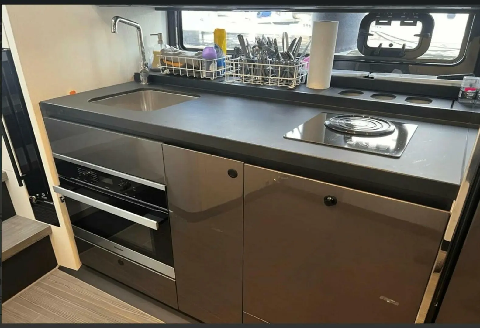 Thumbnail von Azimut 42 V&V