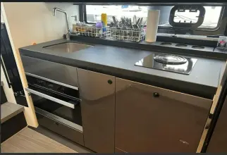 Thumbnail von Azimut 42 V&V