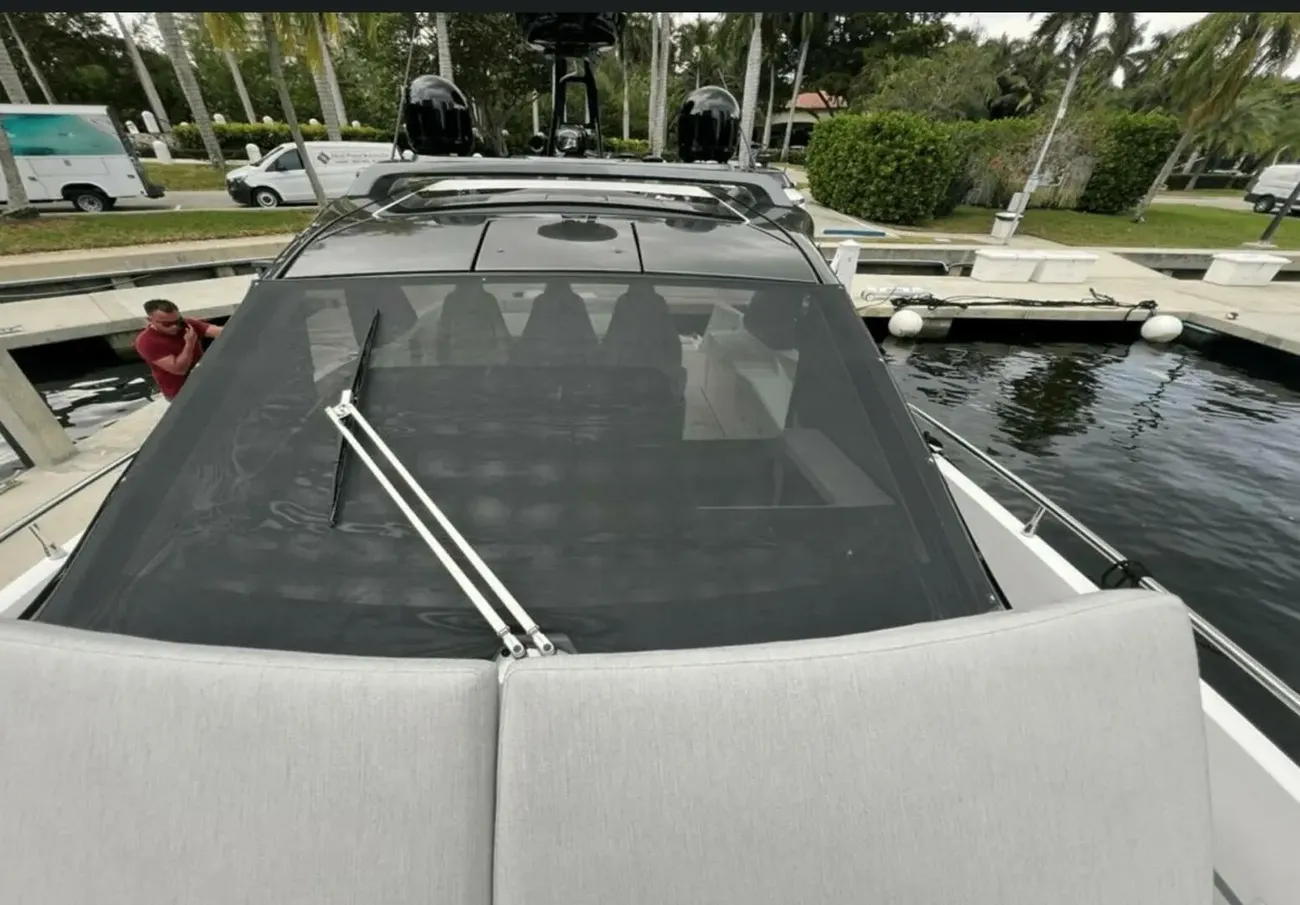 Thumbnail von Azimut 42 V&V