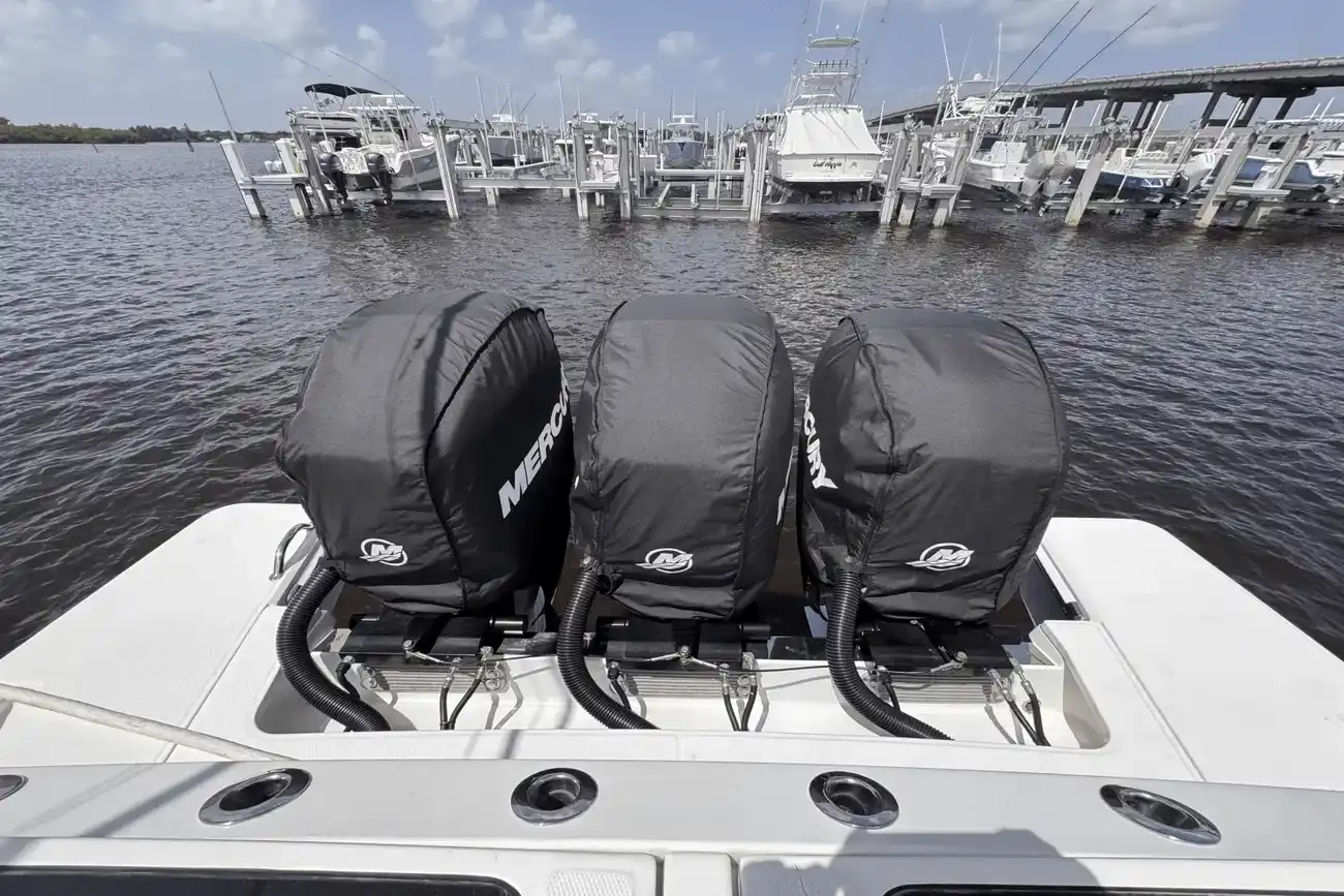 Thumbnail von Bertram 39 CC