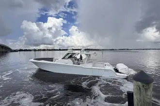 Thumbnail von Bertram 39 CC