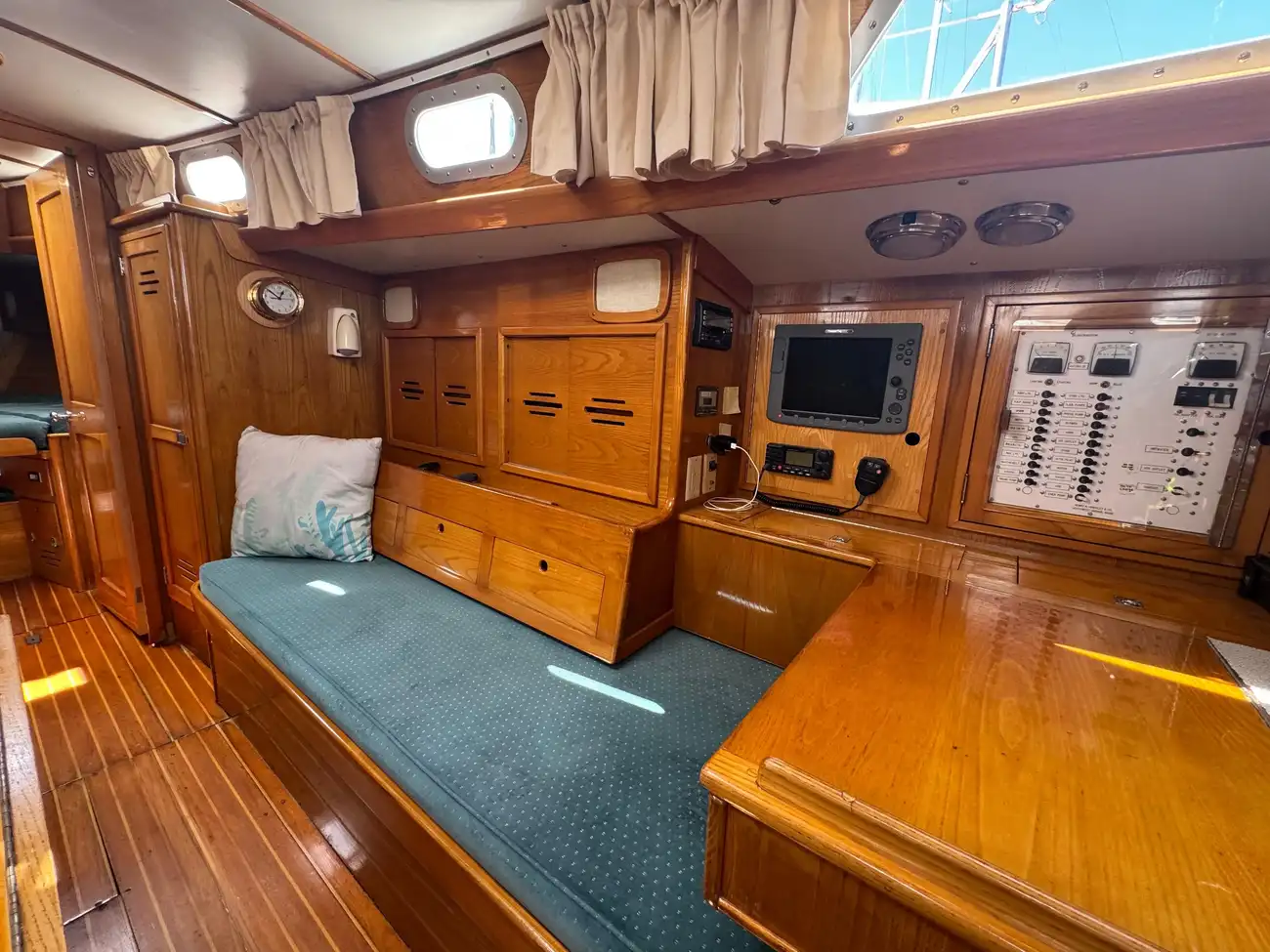 Thumbnail von Hinckley Sou'wester 42