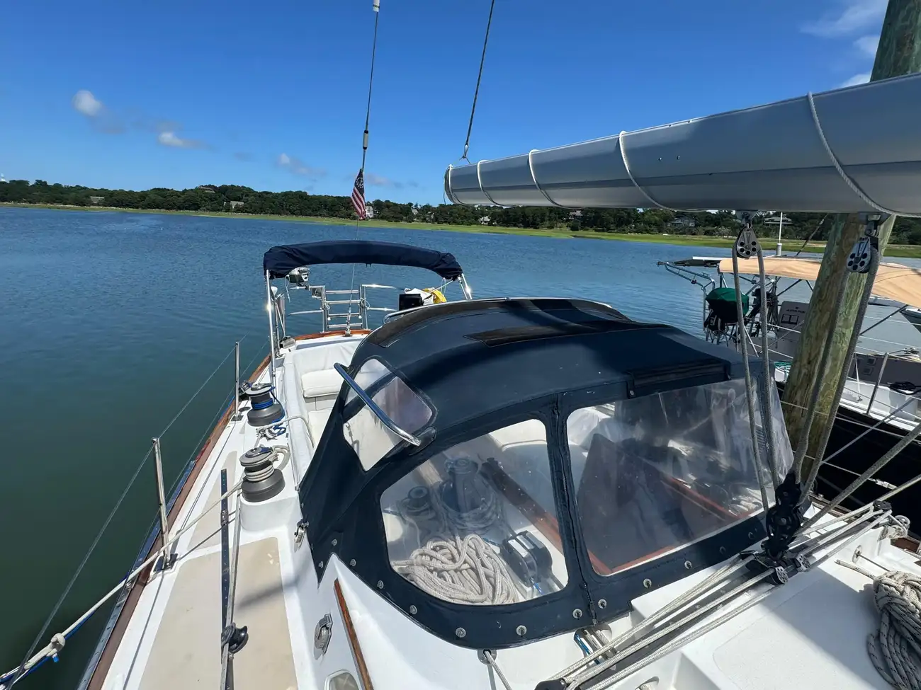 Thumbnail von Hinckley Sou'wester 42