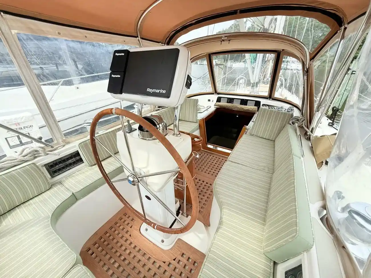 Thumbnail von Hylas H46