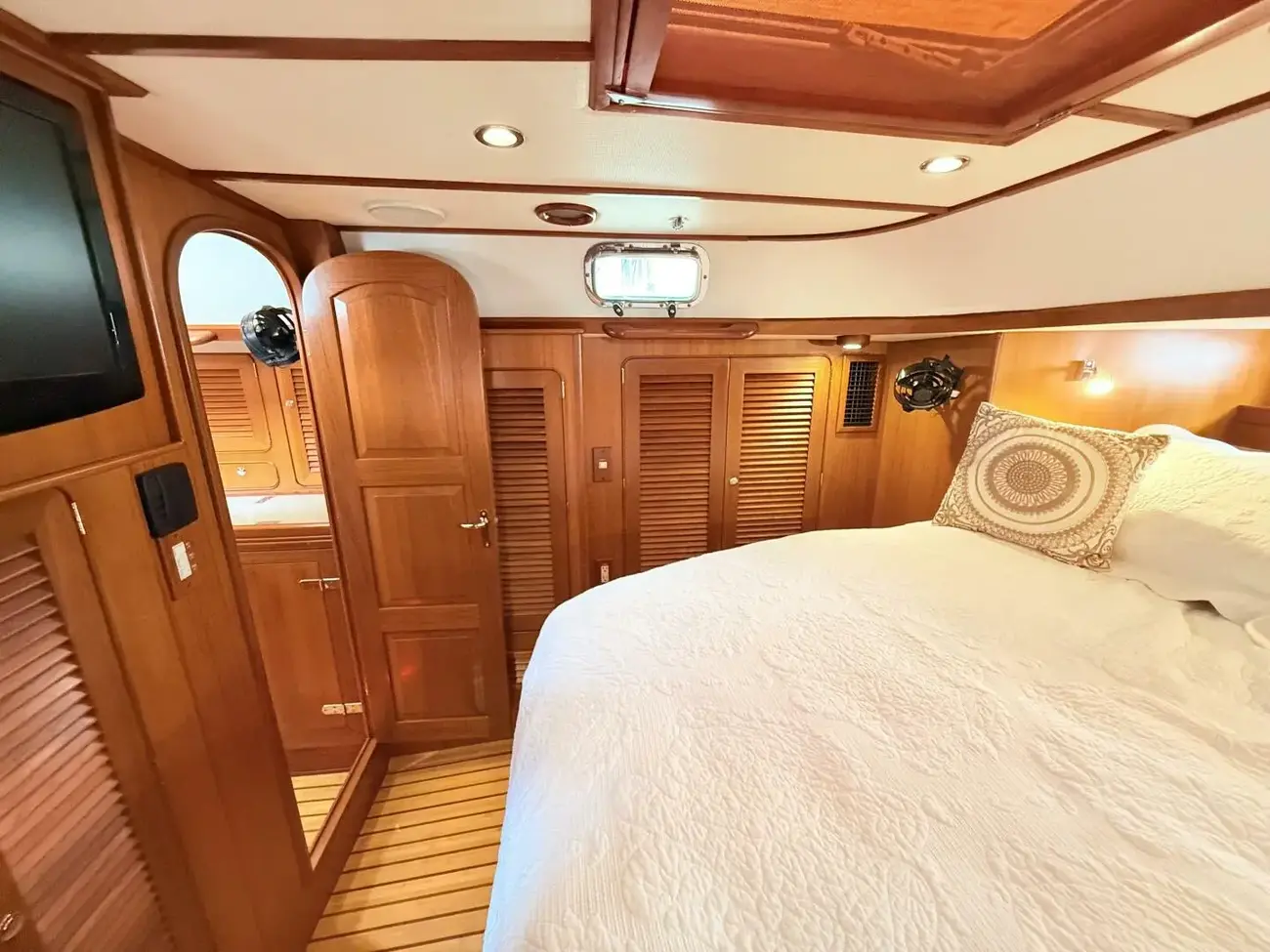 Thumbnail von Hylas H46