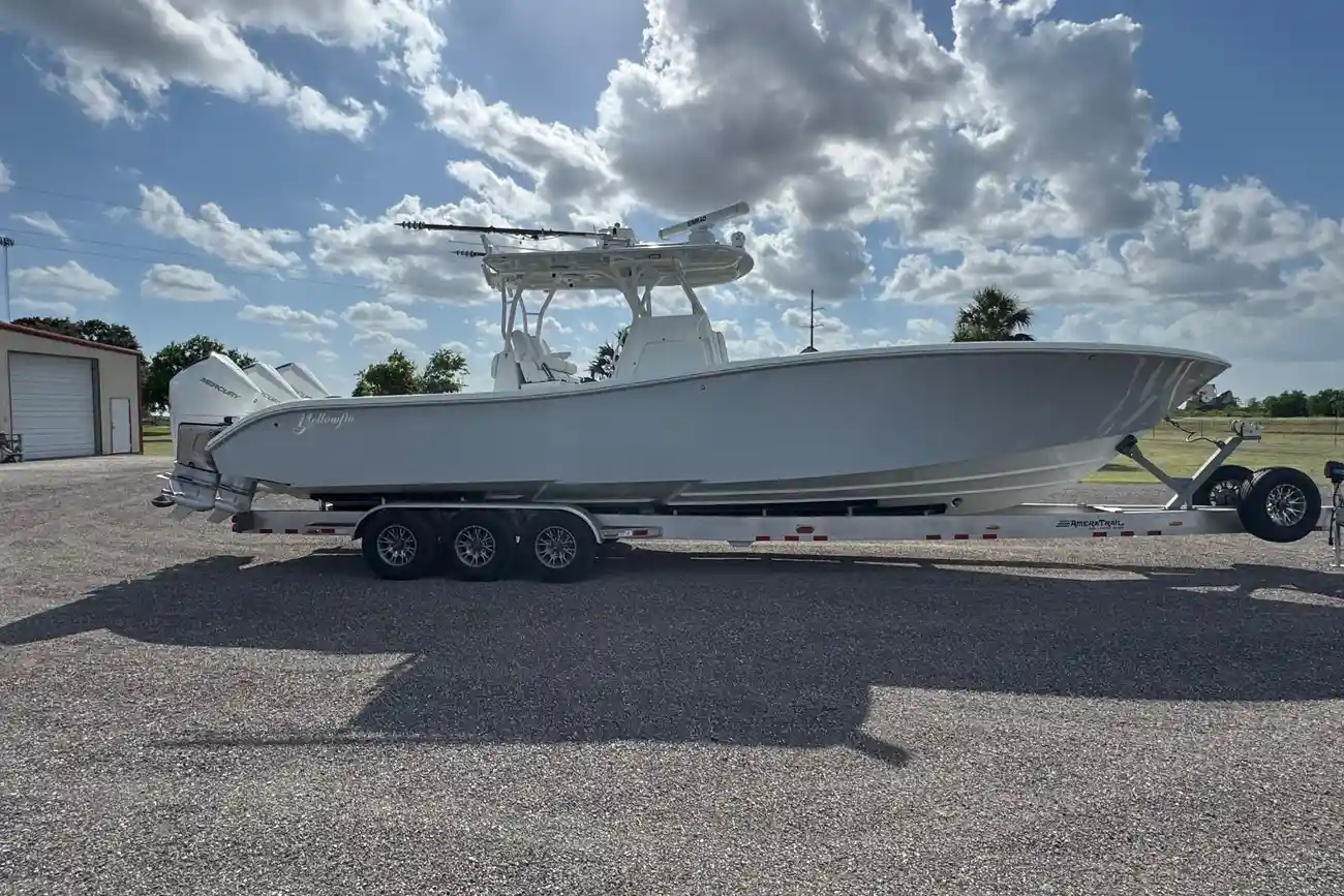 Thumbnail von Yellowfin 36 Offshore