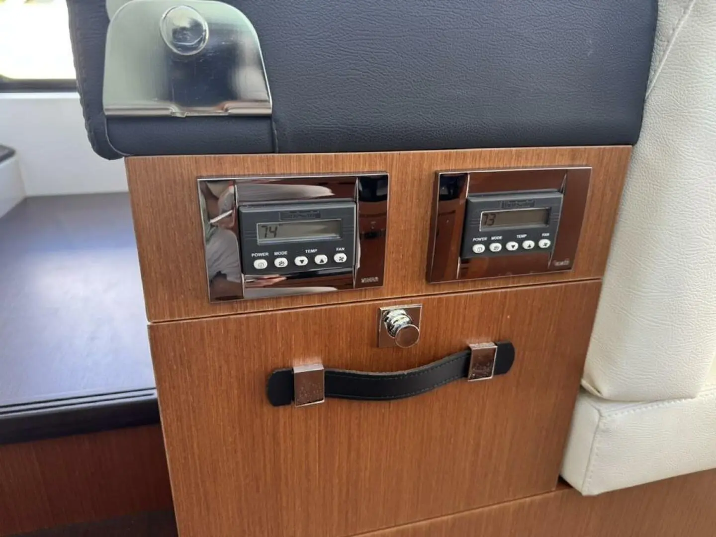 Thumbnail von Jeanneau NC 37 PortKey