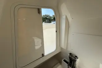 Thumbnail von Boston Whaler 330 Outrage