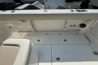 Thumbnail von Boston Whaler 330 Outrage