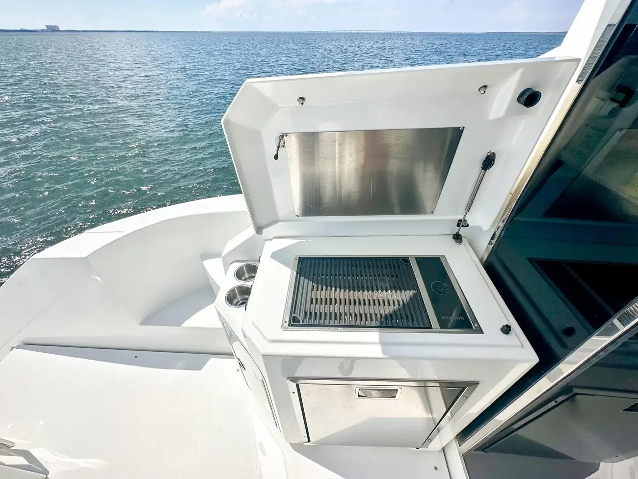 Thumbnail von Cruisers Yachts 45 Cantius