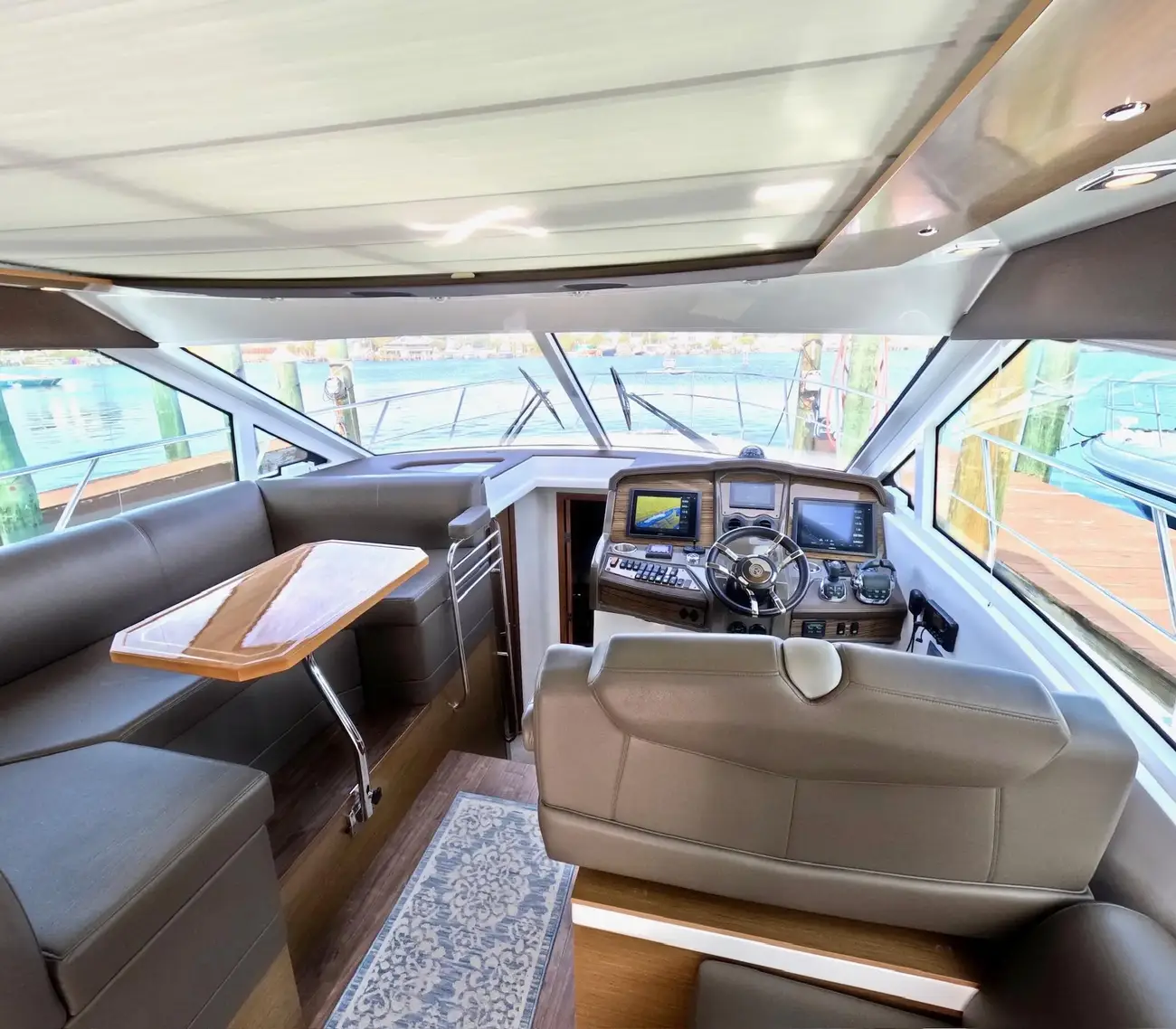 Thumbnail von Cruisers Yachts 45 Cantius