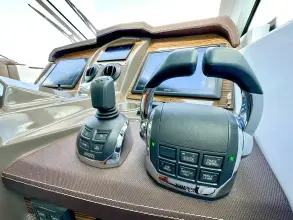 Thumbnail von Cruisers Yachts 45 Cantius