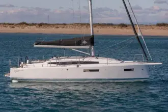 Thumbnail von Jeanneau Sun Odyssey 380