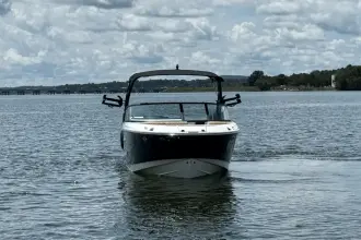 Thumbnail von Sea Ray SDX 230 Surf