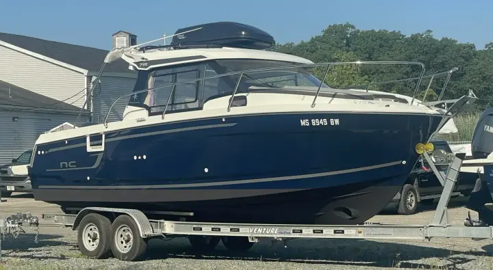 Jeanneau NC 795 S2