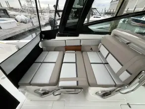 Thumbnail von Boston Whaler 330 Vantage