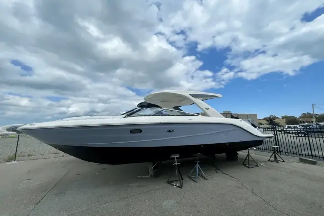 Sea Ray SLX 310 buitenboordmotor