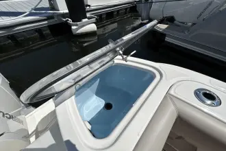 Thumbnail von Boston Whaler 365 Conquest