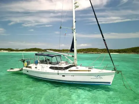 Hunter 45 CC Momentum