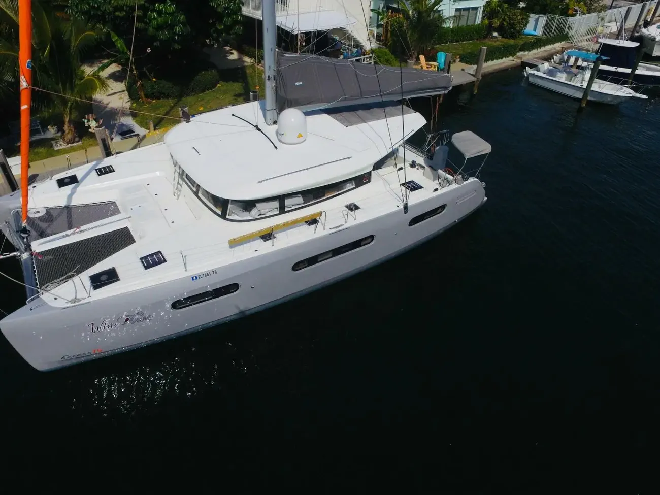 Thumbnail von Excess 15 Wine Down