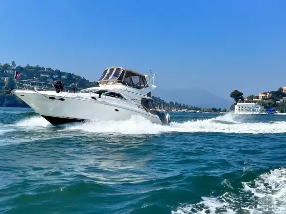 Sea Ray 400 SEDAN BRIDGE