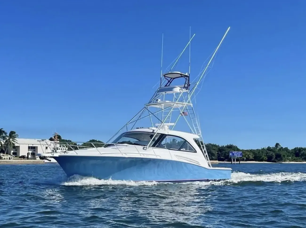 Hatteras 45 Poco A Poco