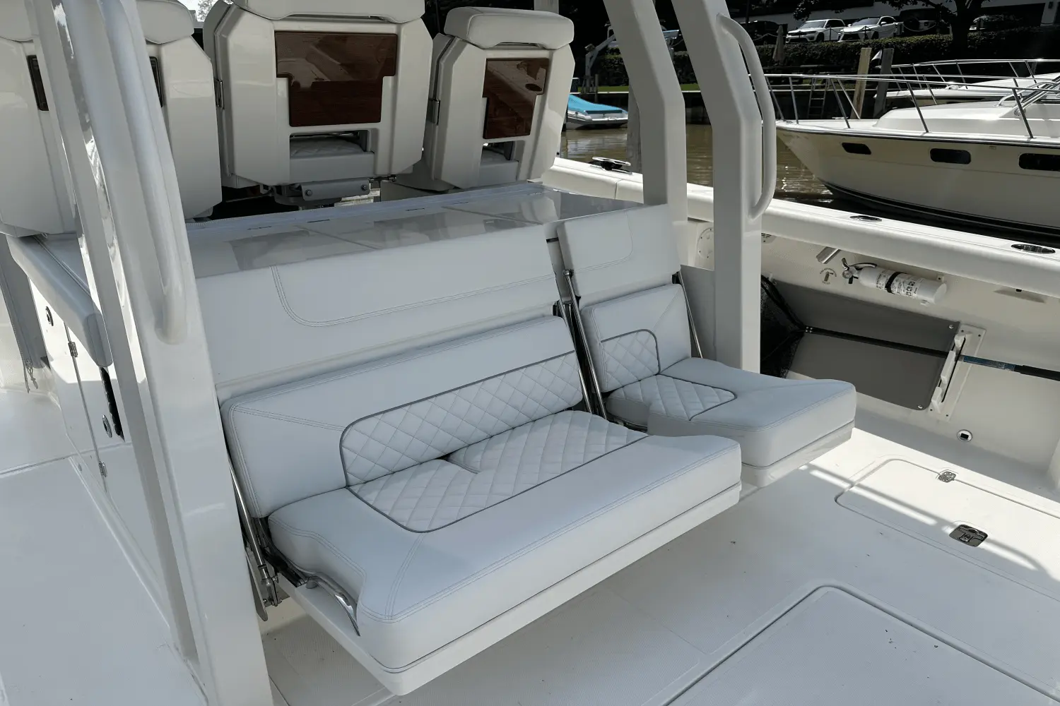 Thumbnail von Pursuit S 358