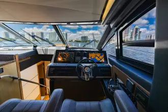 Thumbnail von Sea Ray L650 Fly считает, что это его