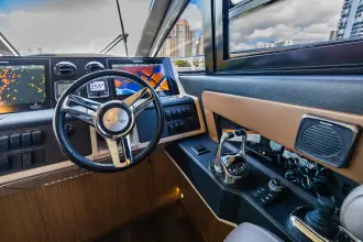 Thumbnail von Sea Ray L650 Fly считает, что это его