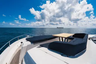 Thumbnail von Sunseeker 86 Yacht