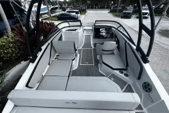 Thumbnail von Sea Ray SPX 210 buitenboord