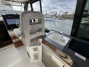 Thumbnail von Boston Whaler 365 Conquest