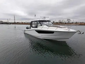 Thumbnail von Boston Whaler 365 Conquest