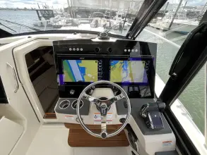 Thumbnail von Boston Whaler 365 Conquest